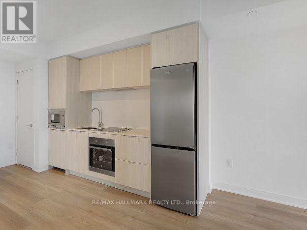 1015 - 86 Dundas Street E, Mississauga, Ontario  L5A 1W4 - Photo 3 - W13753246