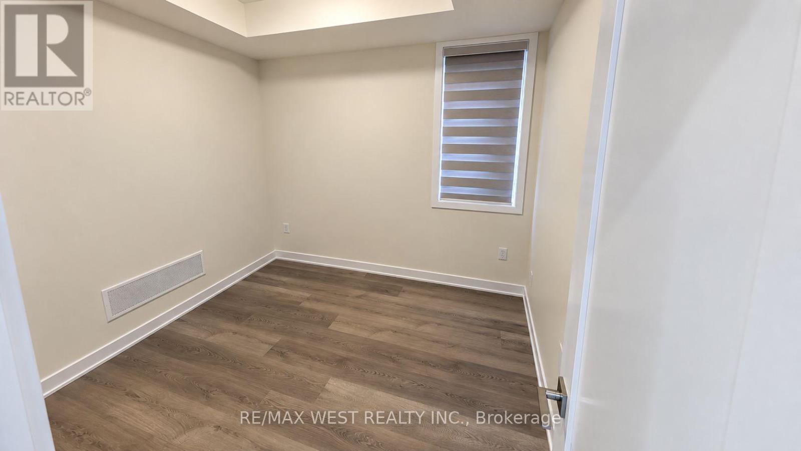 Main Floor - 93 Hatherley Road, Toronto, Ontario  M6E 1W3 - Photo 25 - W13753296