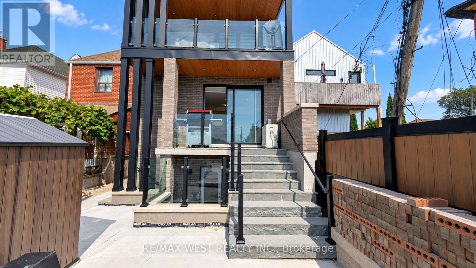 Main Floor - 93 Hatherley Road, Toronto, Ontario  M6E 1W3 - Photo 35 - W13753296