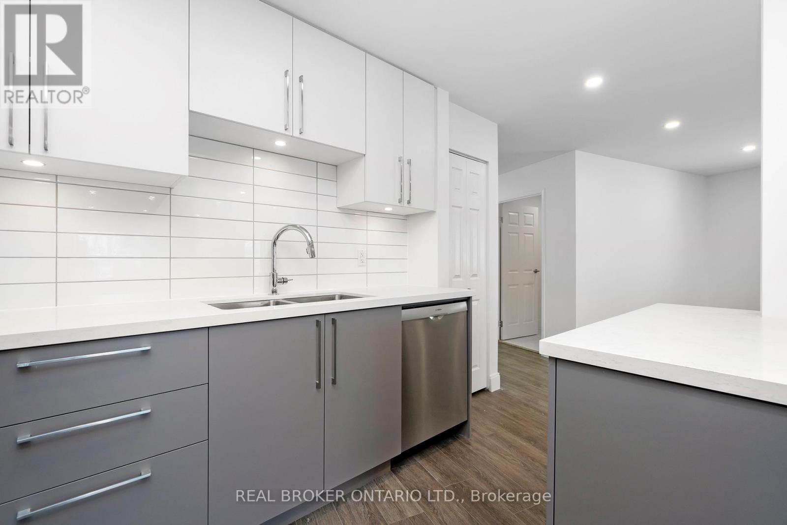 Upper - 1498 Paddington Court, Burlington, Ontario  L7M 1W7 - Photo 11 - W13753346