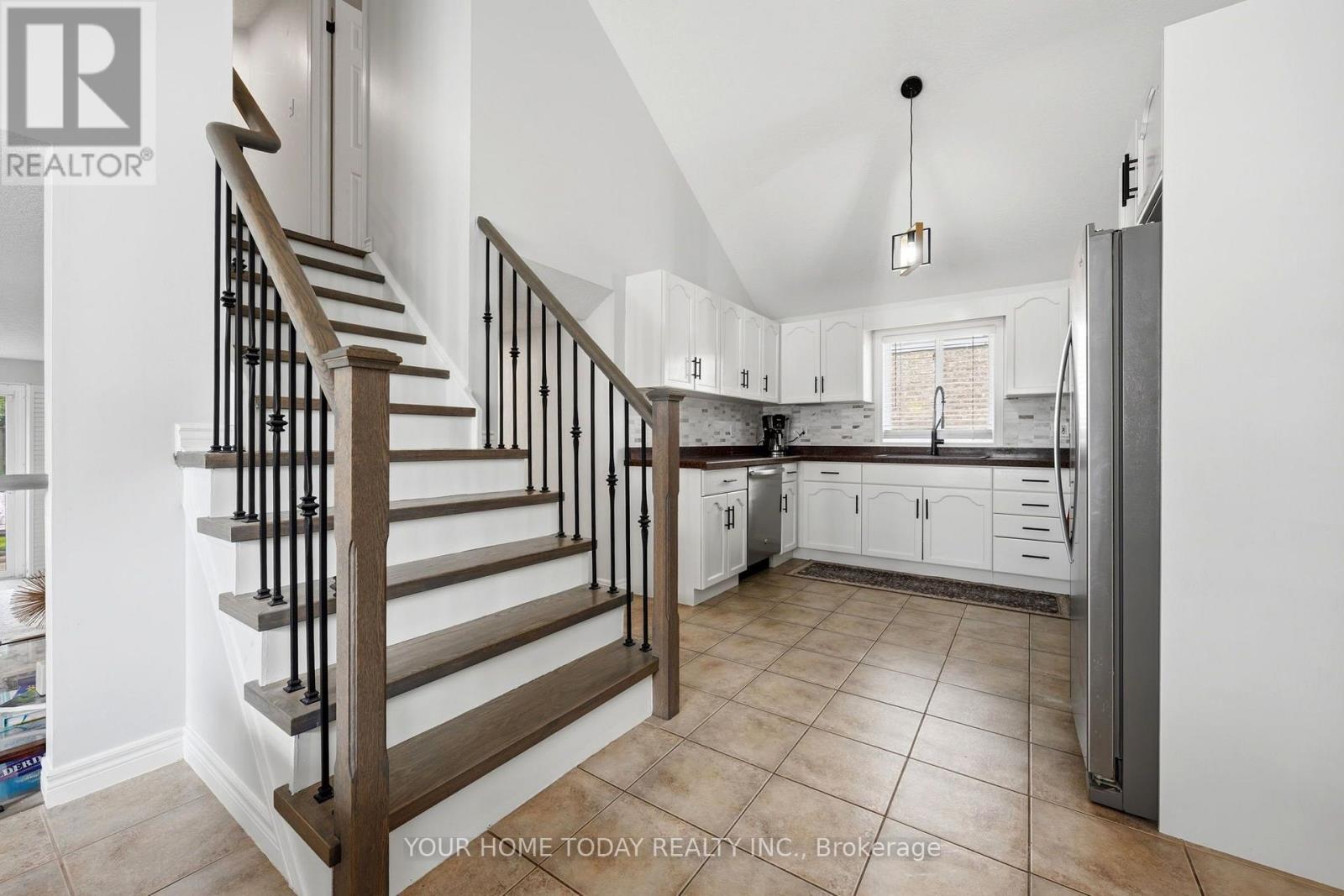 19 Rachlin Drive, Halton Hills, Ontario  L7J 3A9 - Photo 12 - W13753360