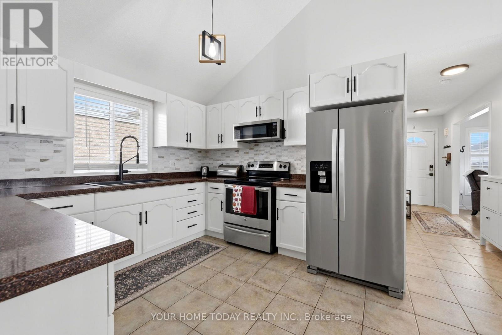 19 Rachlin Drive, Halton Hills, Ontario  L7J 3A9 - Photo 13 - W13753360