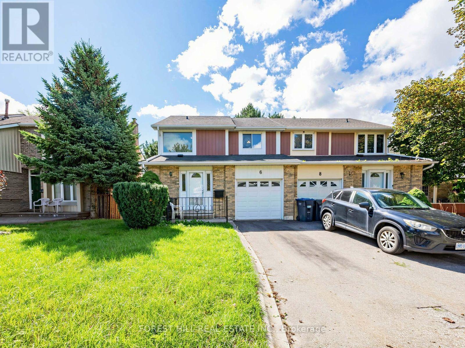 6 Elmvale Avenue, Brampton, Ontario  L6Z 1A5 - Photo 2 - W13753434