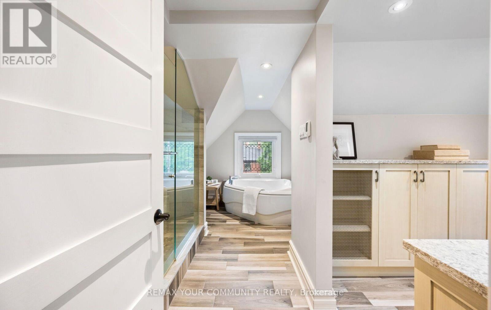 62 Indian Grove, Toronto, Ontario  M6R 2Y4 - Photo 31 - W13753446