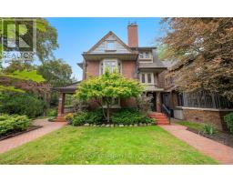 62 INDIAN GROVE, Toronto, Ontario