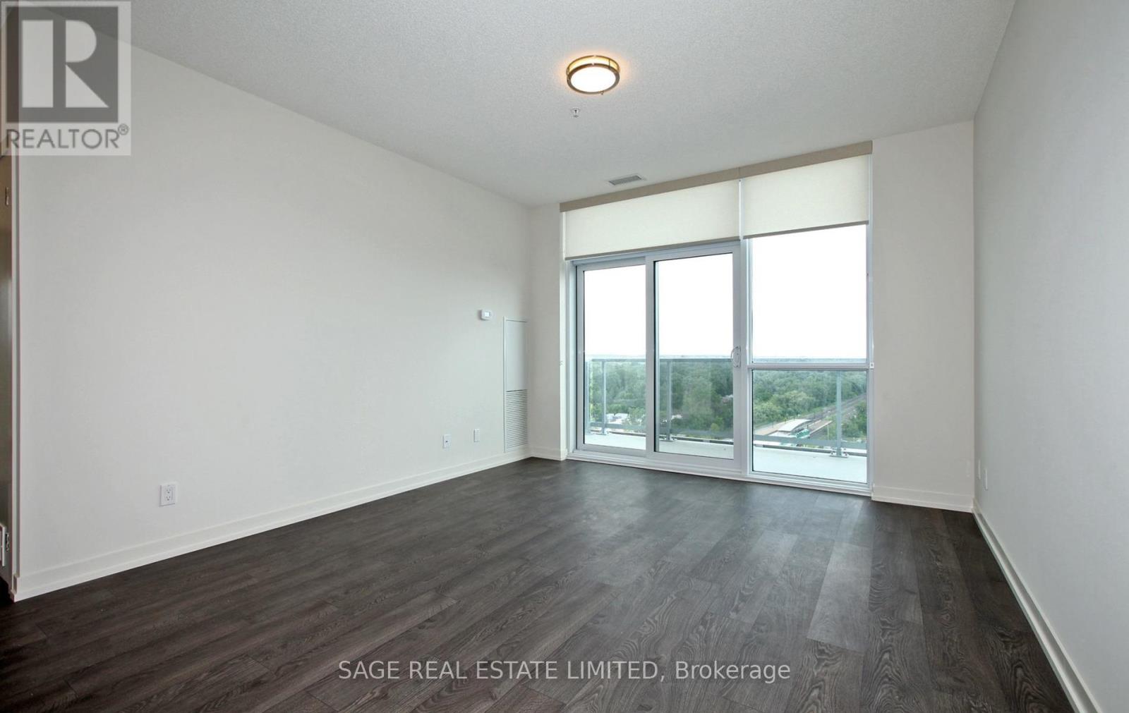 1202 - 2093 Fairview Street, Burlington, Ontario  L7R 0B4 - Photo 4 - W13753476