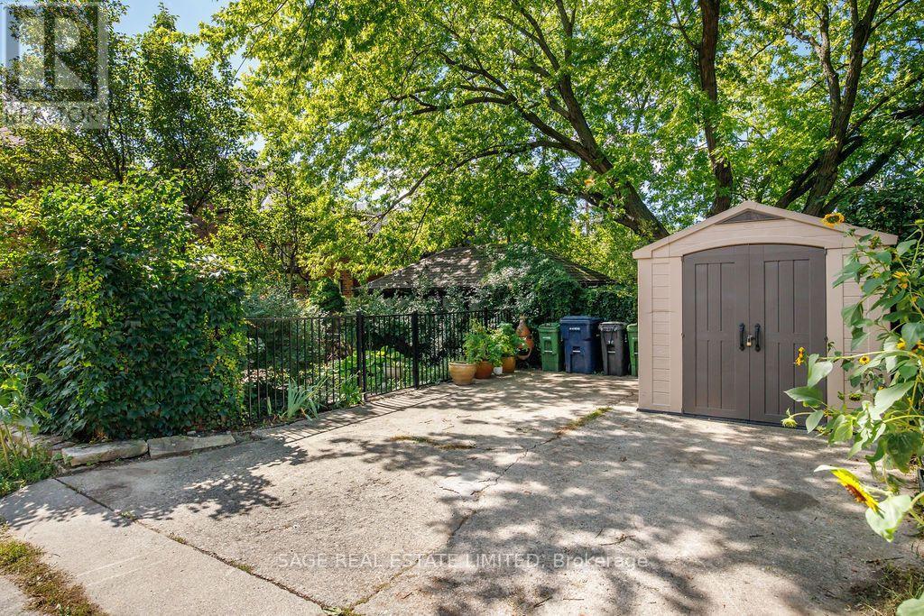 90 Methuen Avenue, Toronto, Ontario  M6S 1Z9 - Photo 31 - W13753522