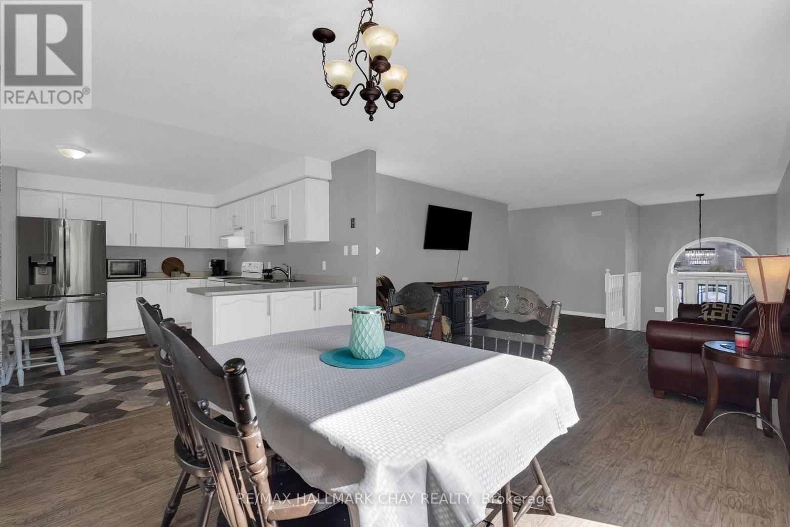 5 Harbour Crescent, Wasaga Beach, Ontario  L9Z 1G4 - Photo 10 - S13726336