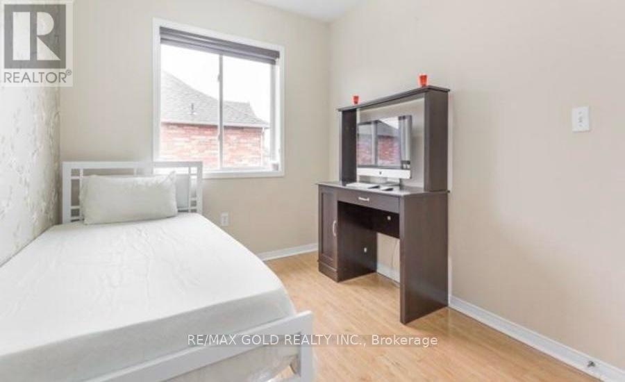 11 Rubysilver Drive, Brampton, Ontario  L6P 1P9 - Photo 16 - W13745640