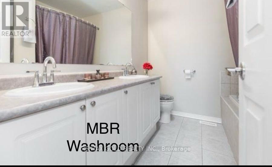 11 Rubysilver Drive, Brampton, Ontario  L6P 1P9 - Photo 12 - W13745640