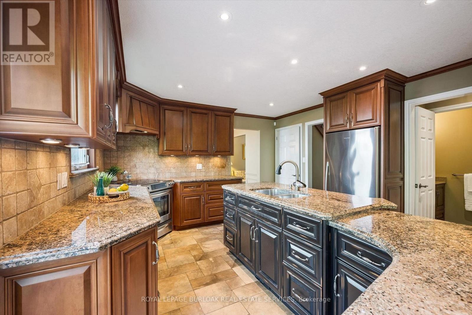 1 Chatterson Drive, Hamilton, Ontario  L9G 1B6 - Photo 20 - X13753096