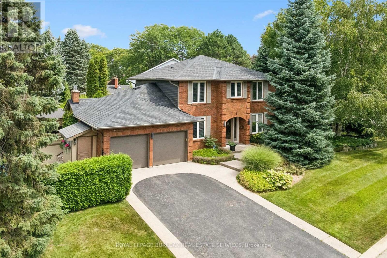 1 Chatterson Drive, Hamilton, Ontario  L9G 1B6 - Photo 3 - X13753096