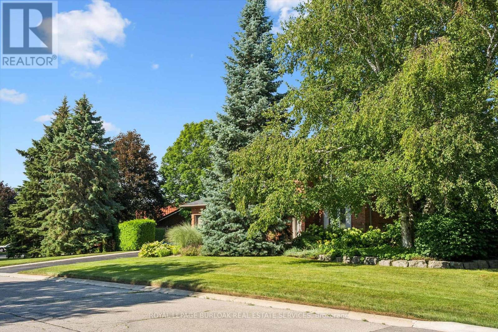 1 Chatterson Drive, Hamilton, Ontario  L9G 1B6 - Photo 5 - X13753096
