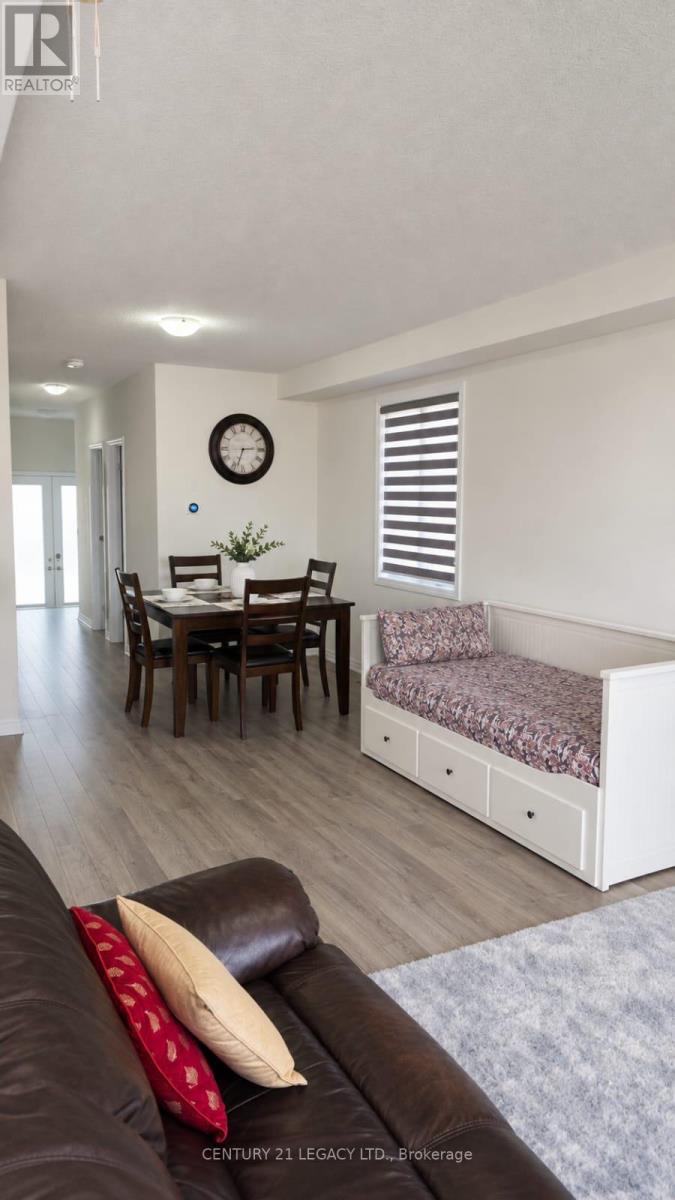 19 Langridge Way, Cambridge, Ontario  N1S 0E3 - Photo 4 - X13753492