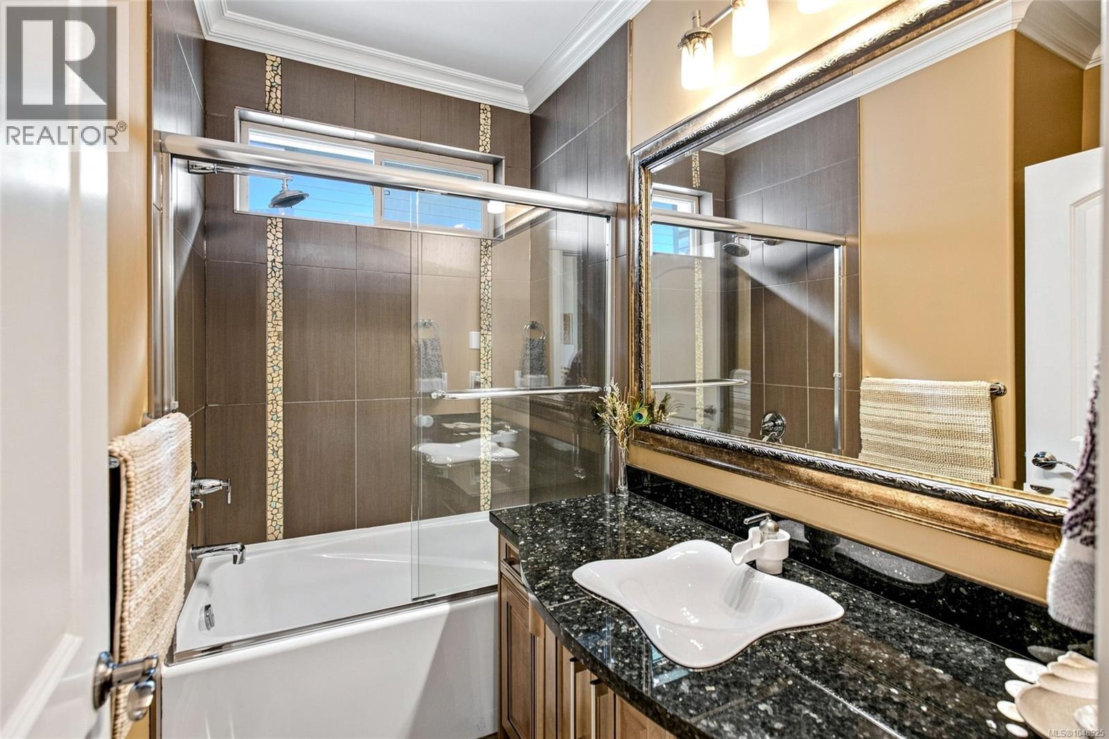 picture 32