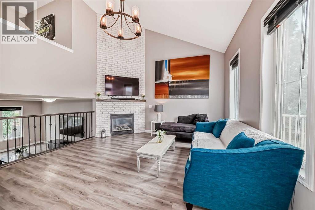 1068 Windhaven Close SW, Airdrie, Alberta  T4B 0T9 - Photo 1 - A2342413