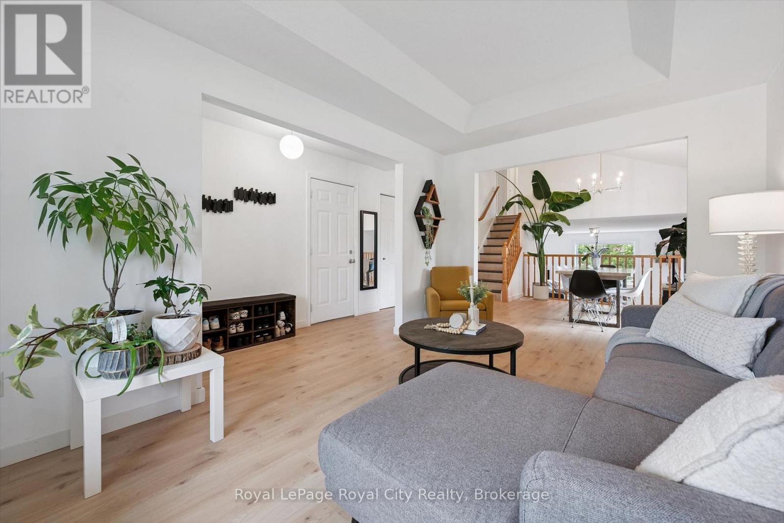 38 Borland Drive, Guelph, Ontario  N1G 5B5 - Photo 7 - X13753348