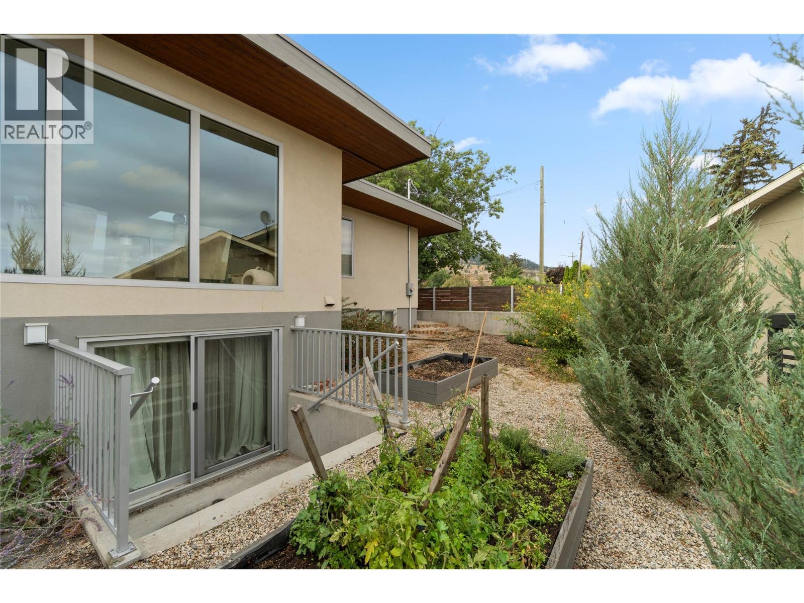 1389 Dominion Crescent, Kamloops, British Columbia  V2C 2X2 - Photo 49 - 10399958