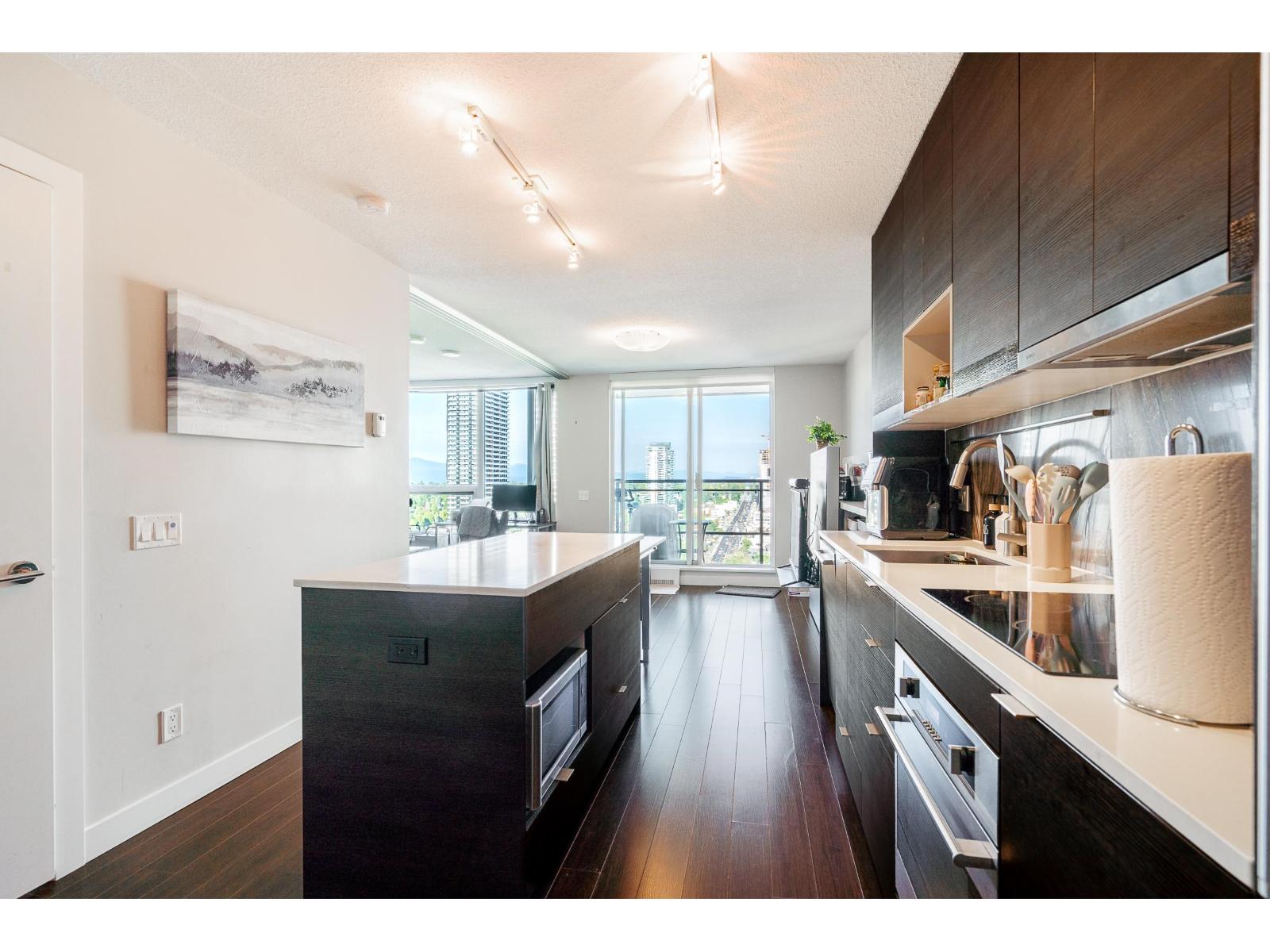 2608 13398 104 Avenue, Surrey, British Columbia  V3T 1V6 - Photo 3 - R3162108