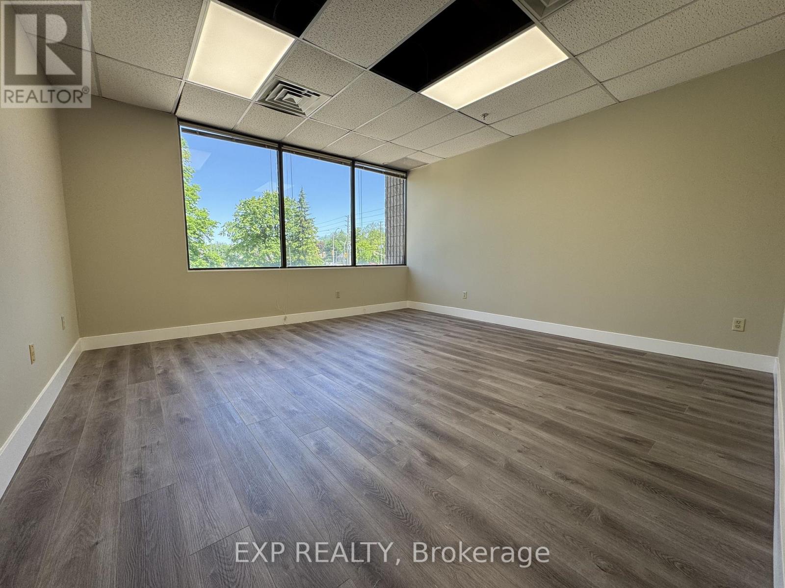 201 - 101 Cherryhill Boulevard, London North, Ontario  N6H 4S4 - Photo 4 - X13753608