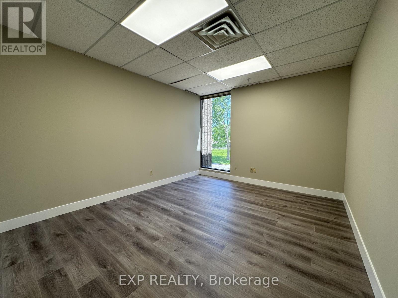 201 - 101 Cherryhill Boulevard, London North, Ontario  N6H 4S4 - Photo 5 - X13753608