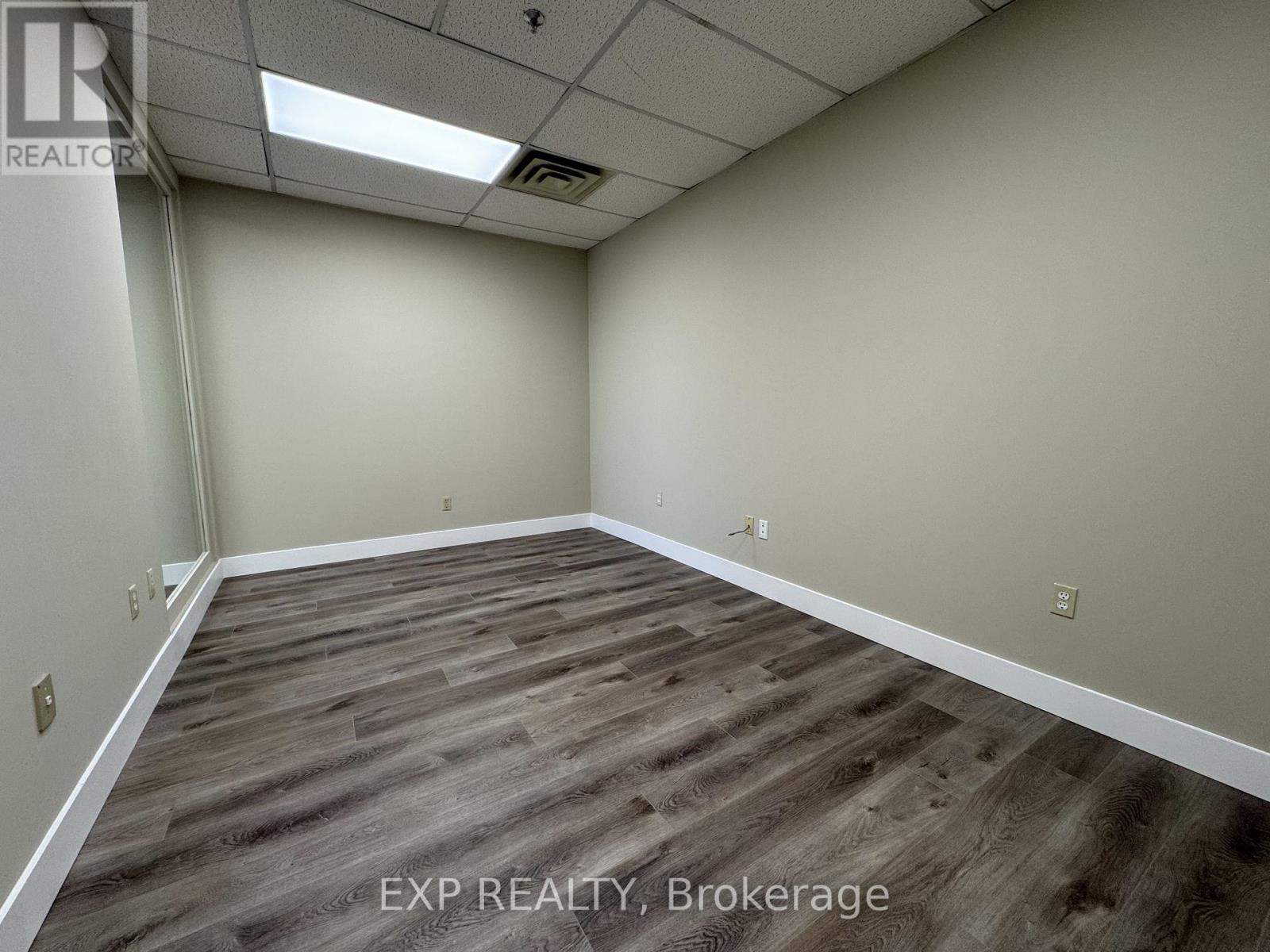 201 - 101 Cherryhill Boulevard, London North, Ontario  N6H 4S4 - Photo 6 - X13753608