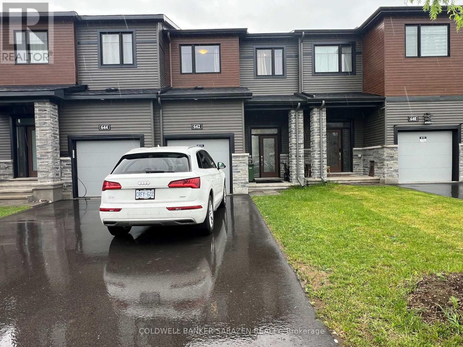 642 Hamsa Street, Ottawa, Ontario  K2J 6Z7 - Photo 1 - X13753706