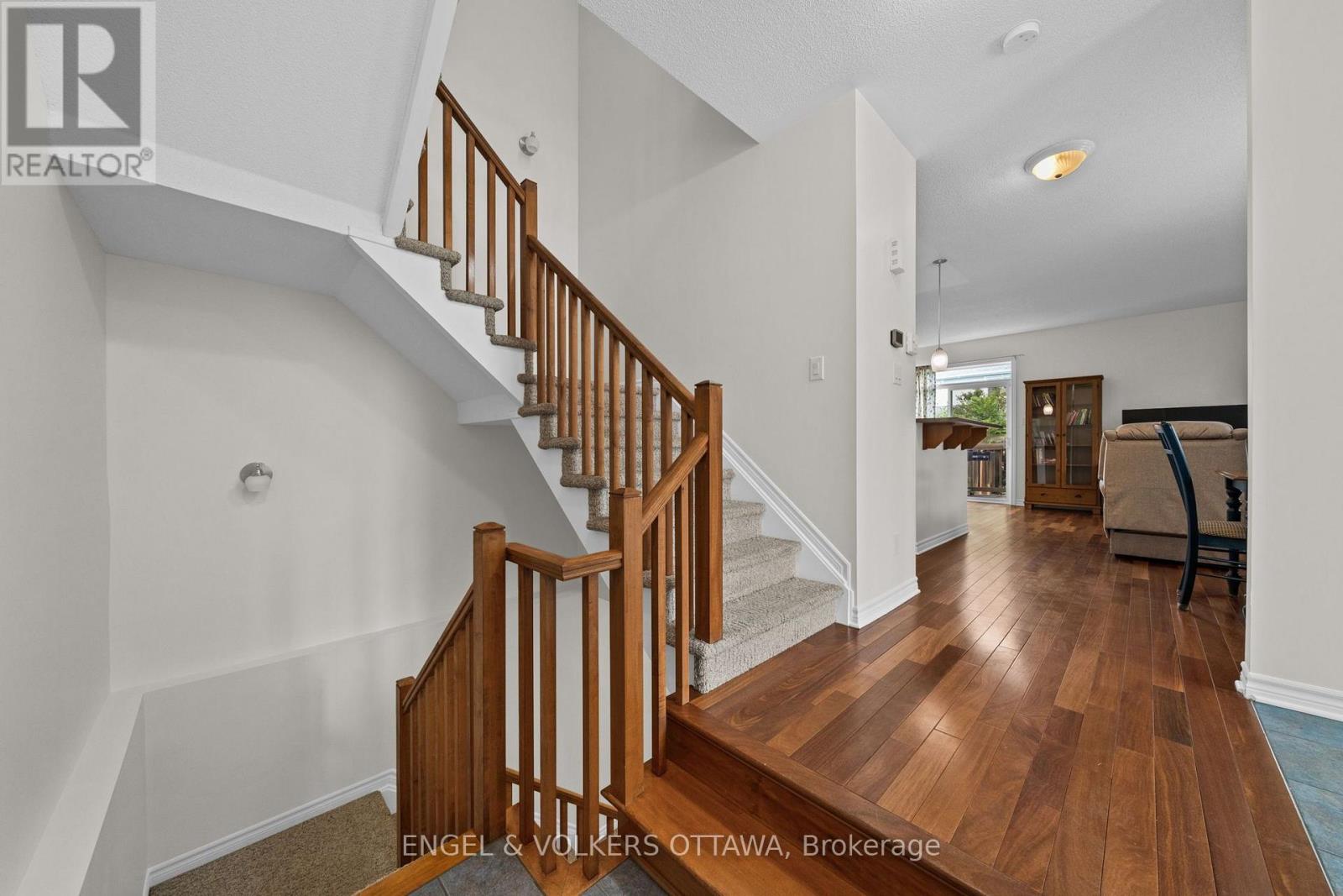 268 Horseshoe Crescent, Ottawa, Ontario  K2S 0B7 - Photo 10 - X13753744