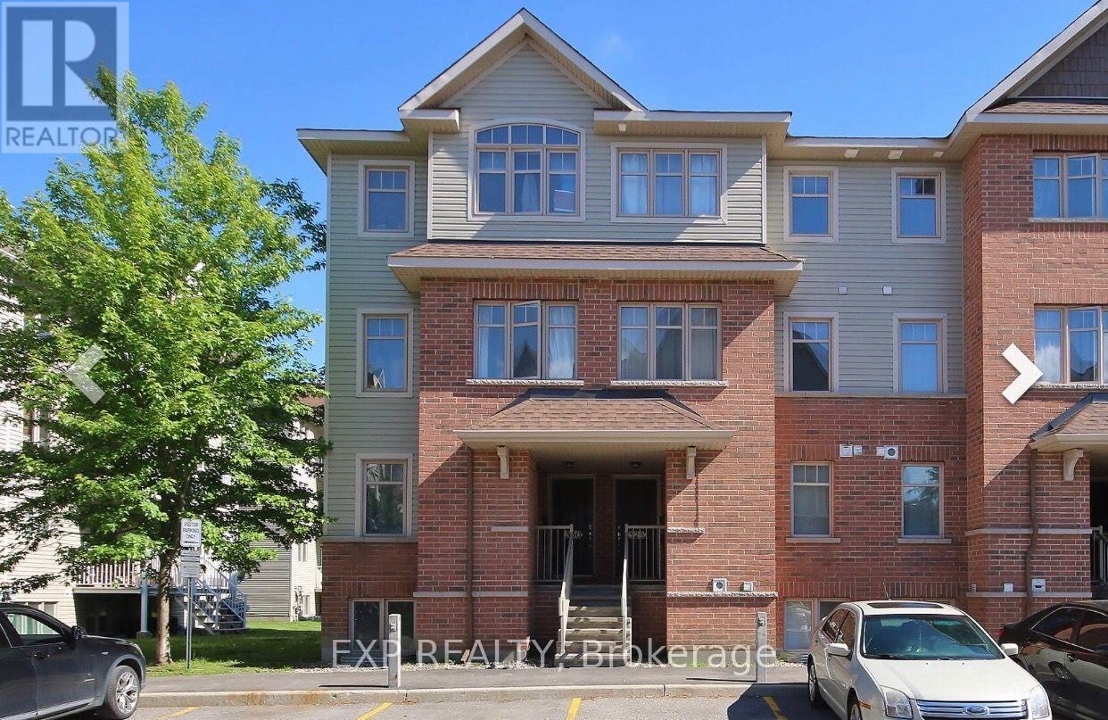 526 Reardon Private, Ottawa, Ontario  K1V 2L1 - Photo 1 - X13753804