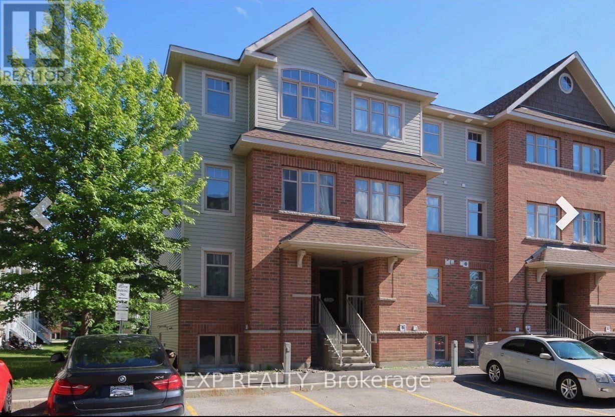 526 Reardon Private, Ottawa, Ontario  K1V 2L1 - Photo 2 - X13753804