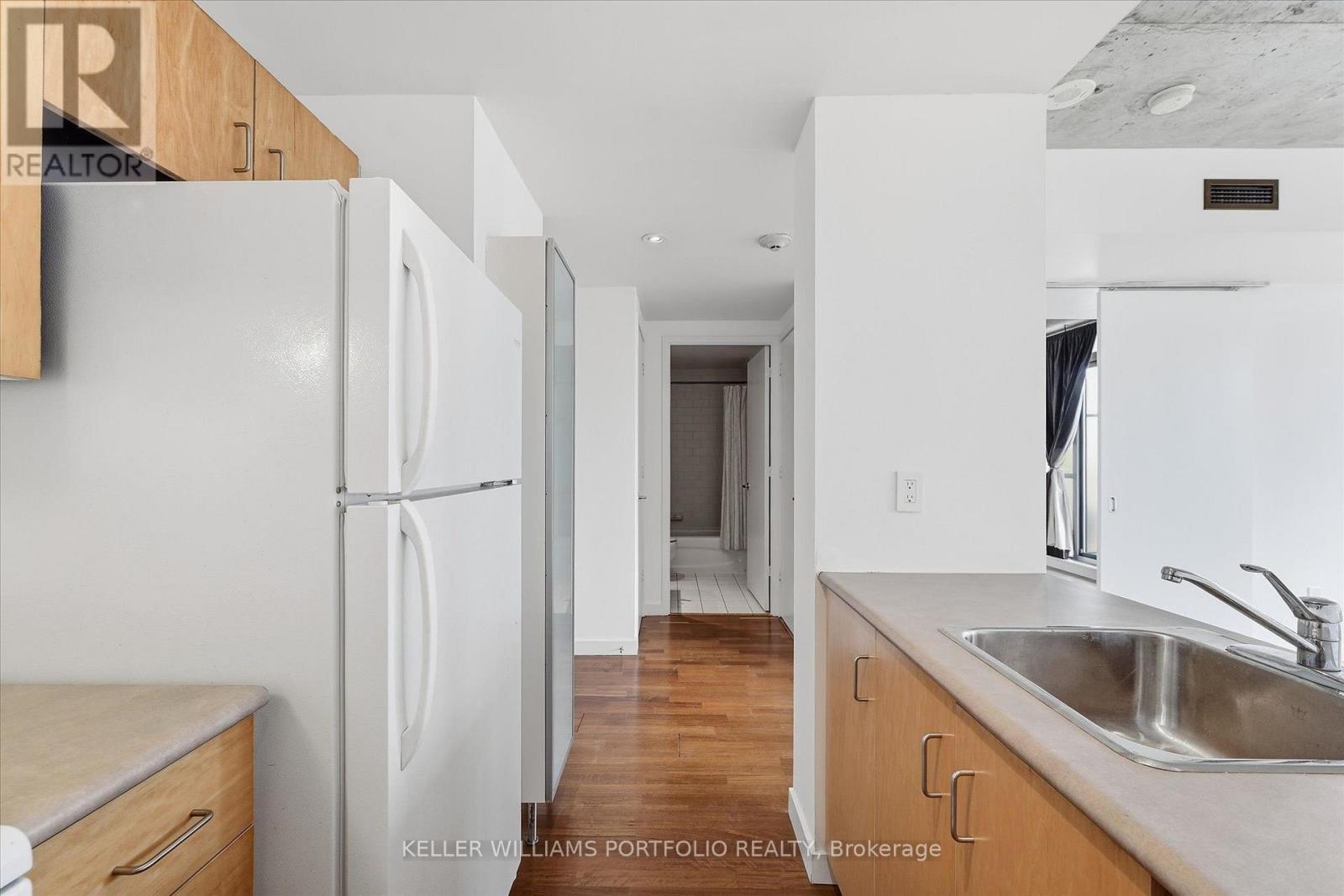 1602 - 281 Mutual Street, Toronto, Ontario  M4Y 3C4 - Photo 12 - C13753540