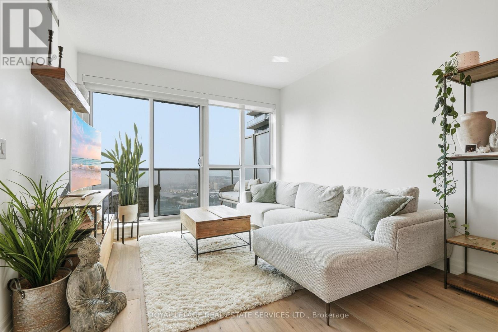 150 East Liberty Street, Toronto, Ontario  M6K 3R5 - Photo 4 - C13753552