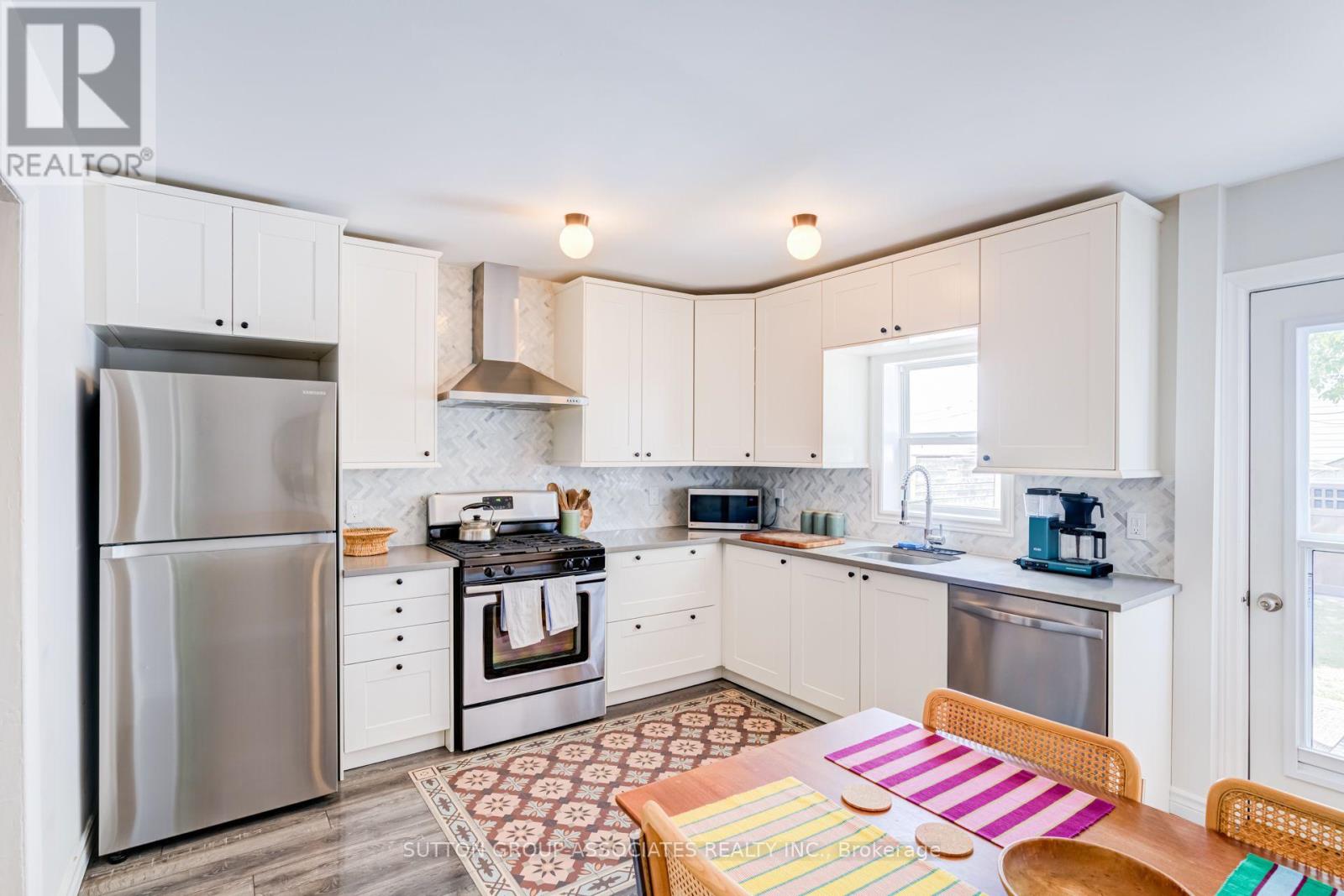 165 Sheridan Avenue, Toronto, Ontario  M6K 2H6 - Photo 16 - C13753572