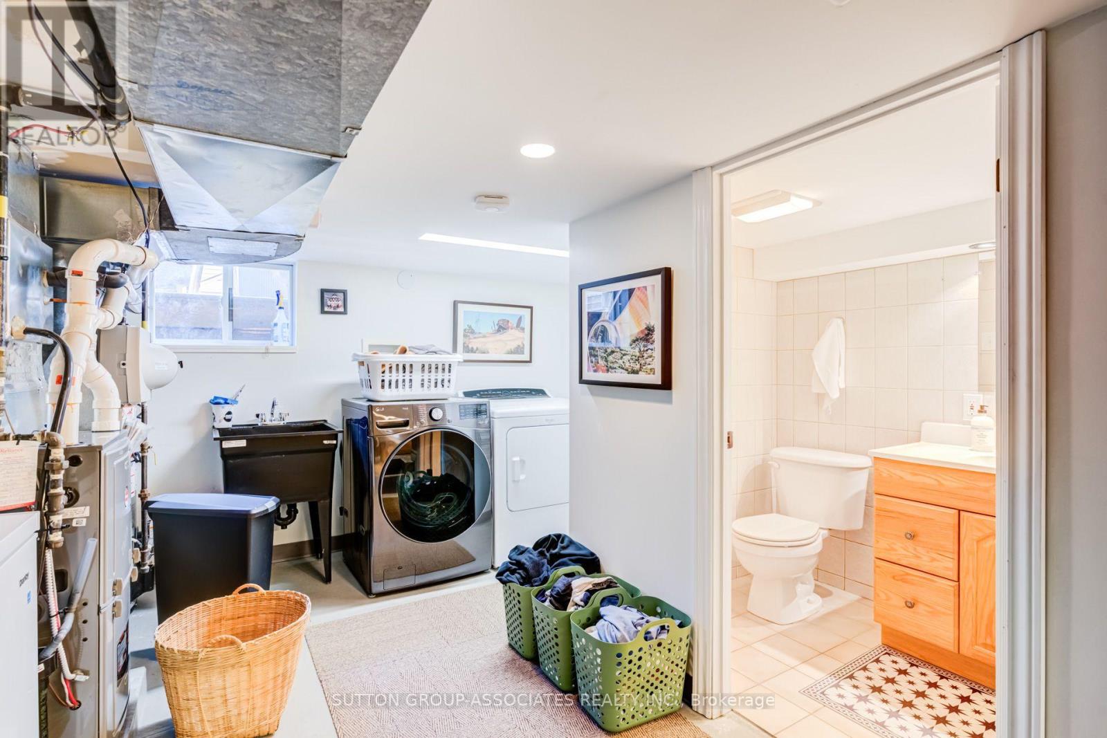165 Sheridan Avenue, Toronto, Ontario  M6K 2H6 - Photo 31 - C13753572