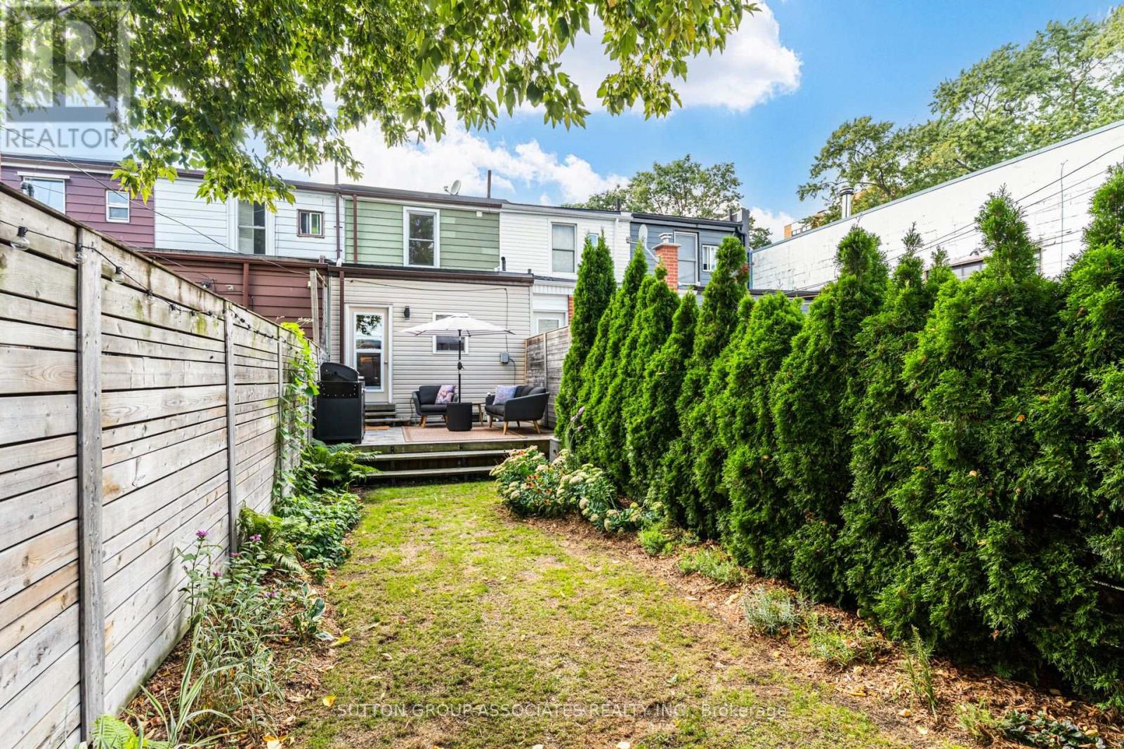 165 Sheridan Avenue, Toronto, Ontario  M6K 2H6 - Photo 38 - C13753572