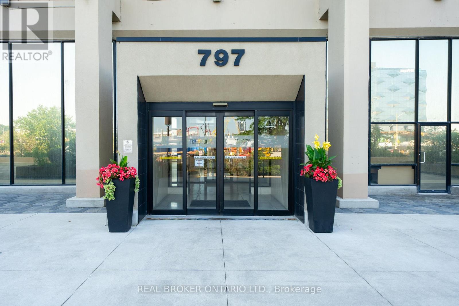 1106 - 797 Don Mills Road, Toronto, Ontario  M3C 1V1 - Photo 2 - C13753594