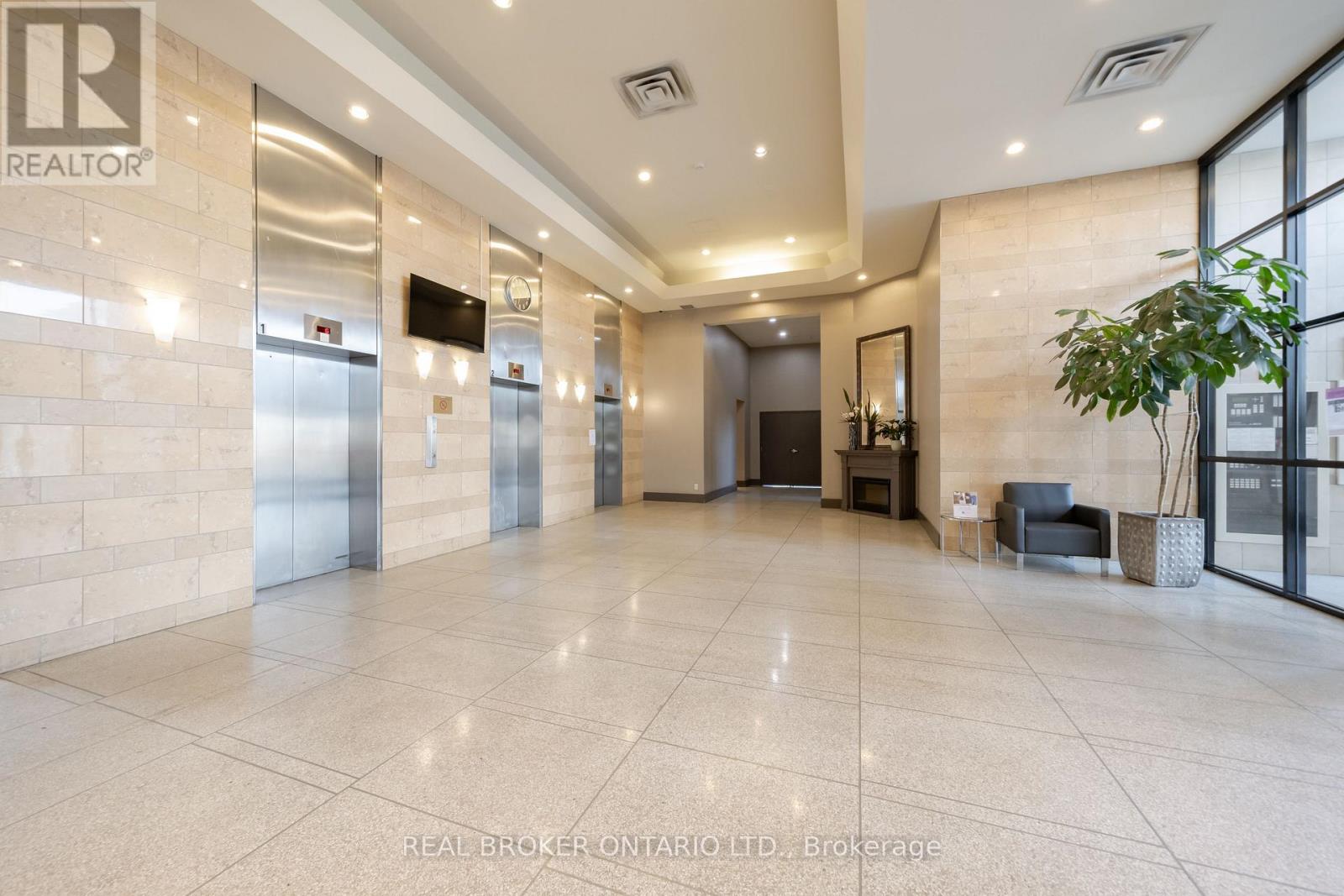 1106 - 797 Don Mills Road, Toronto, Ontario  M3C 1V1 - Photo 3 - C13753594