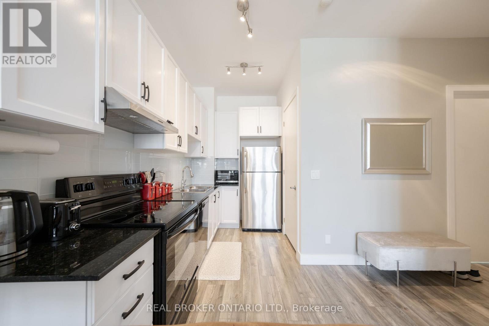 1106 - 797 Don Mills Road, Toronto, Ontario  M3C 1V1 - Photo 5 - C13753594