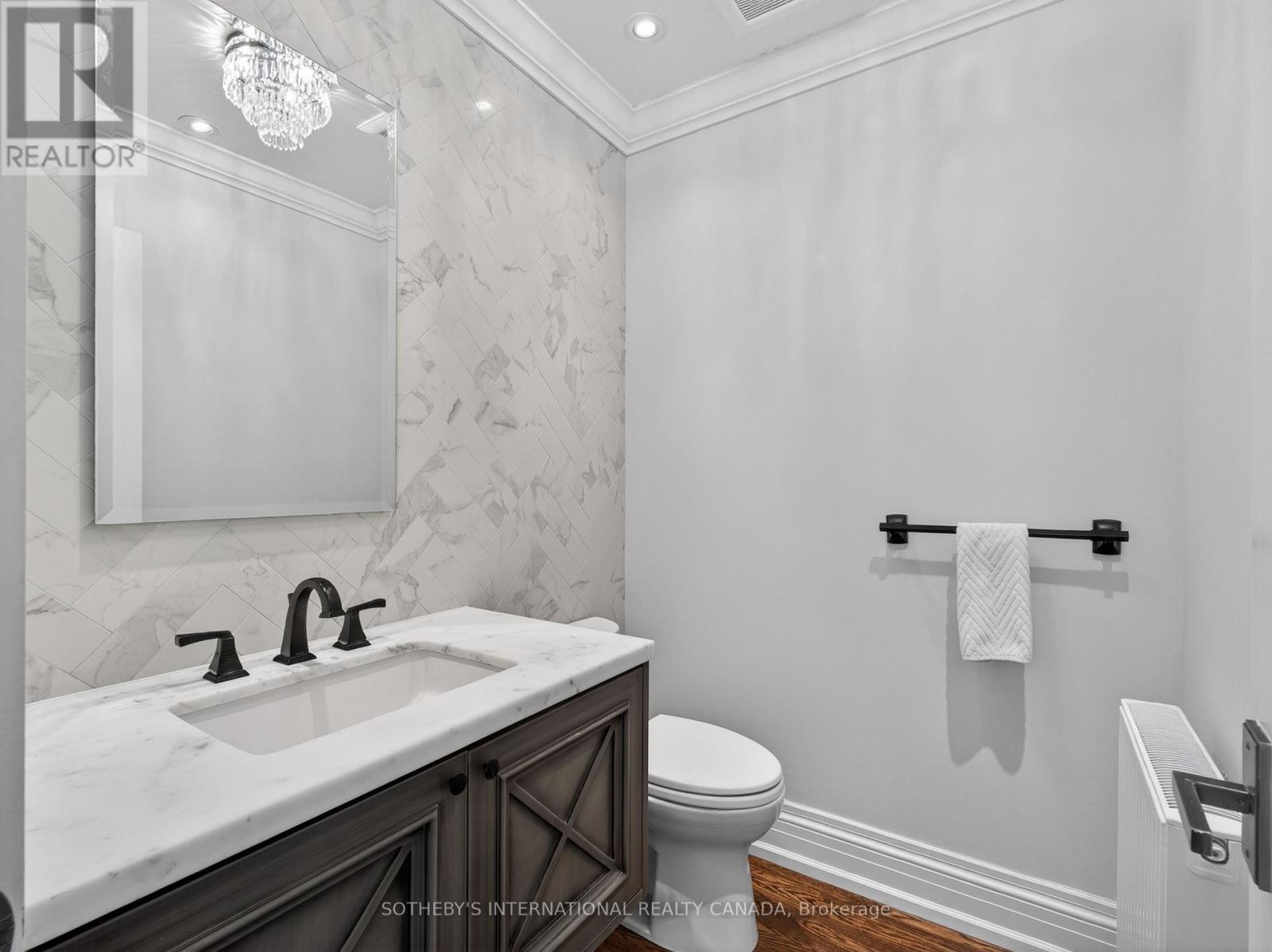 70 Oriole Road, Toronto, Ontario  M4V 2G1 - Photo 8 - C13753636