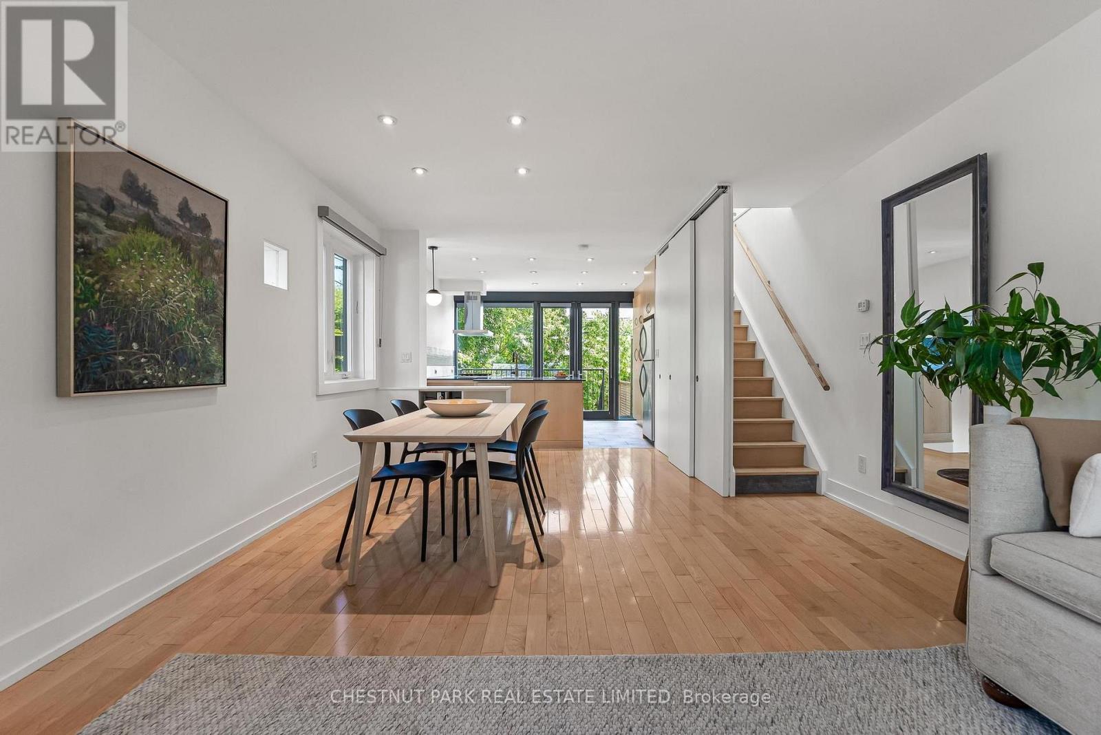 211 Snowdon Avenue, Toronto, Ontario  M4N 2B4 - Photo 14 - C13753694