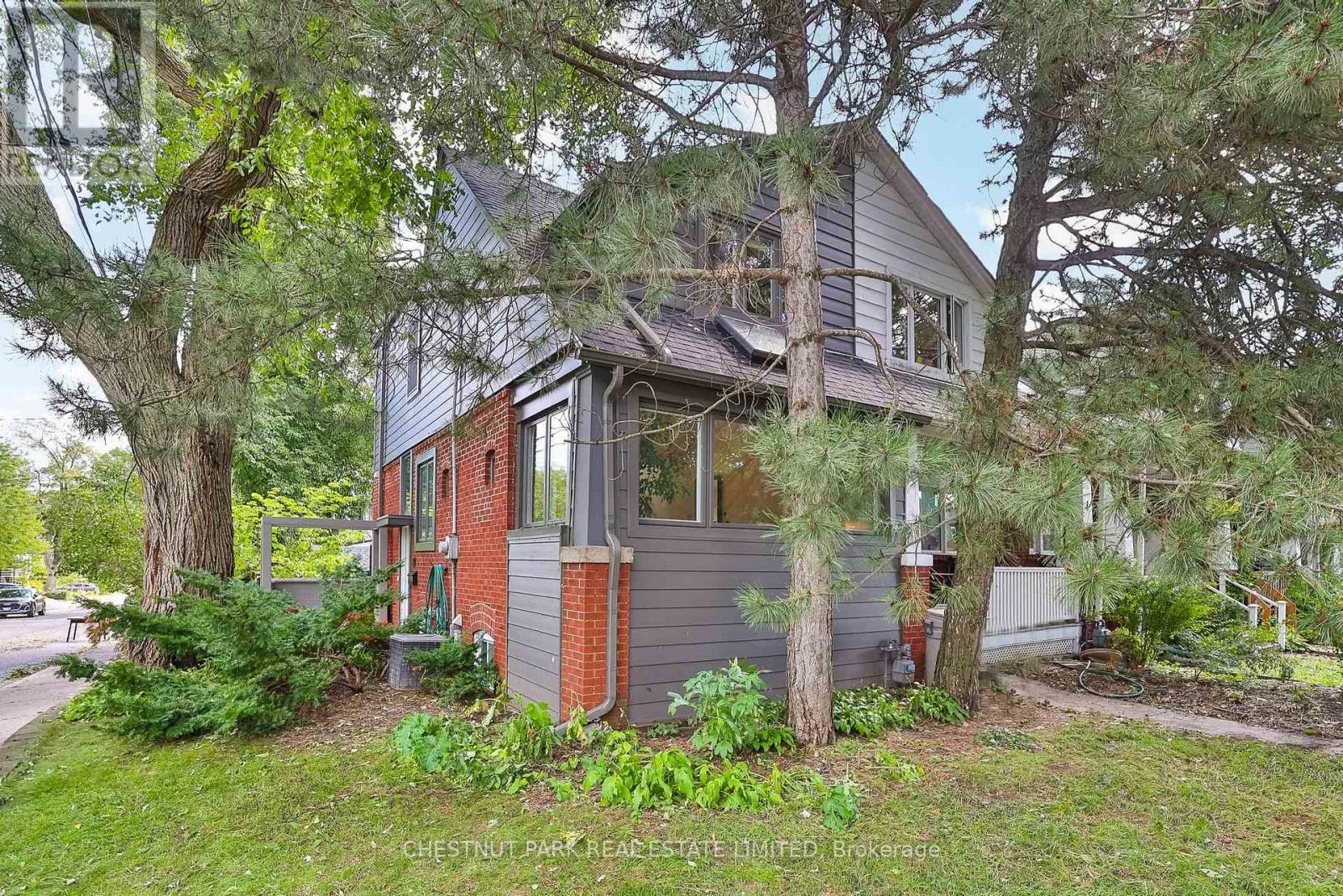 211 Snowdon Avenue, Toronto, Ontario  M4N 2B4 - Photo 2 - C13753694