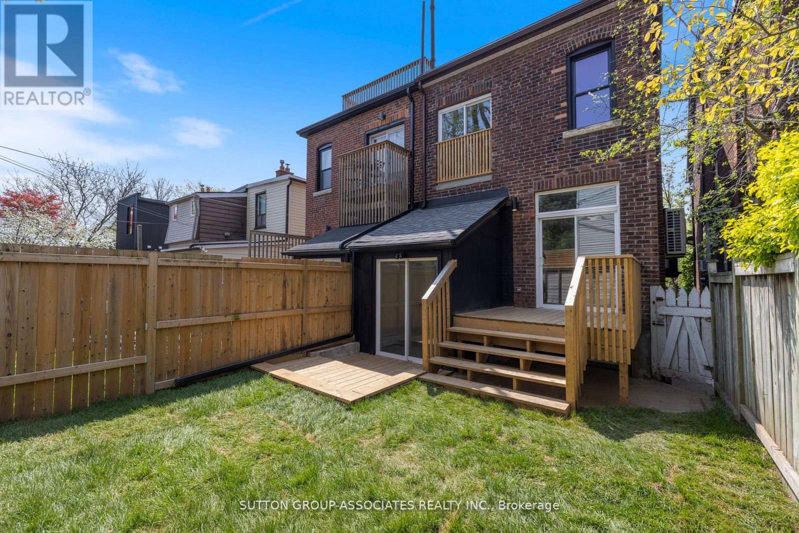 853 Manning Avenue, Toronto, Ontario  M6G 2X1 - Photo 33 - C13753750