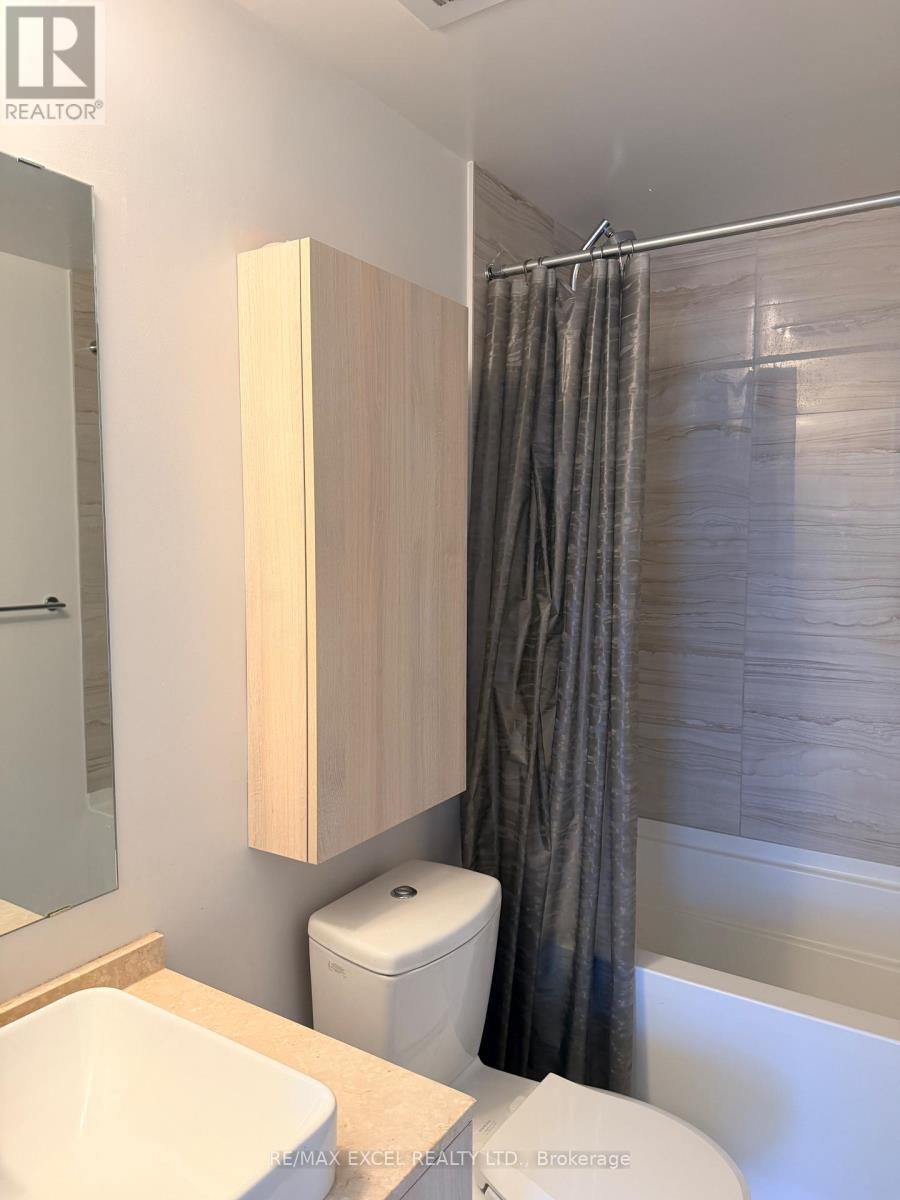 1708 - 11 Wellesley Street W, Toronto, Ontario  M4Y 1E8 - Photo 6 - C13753752