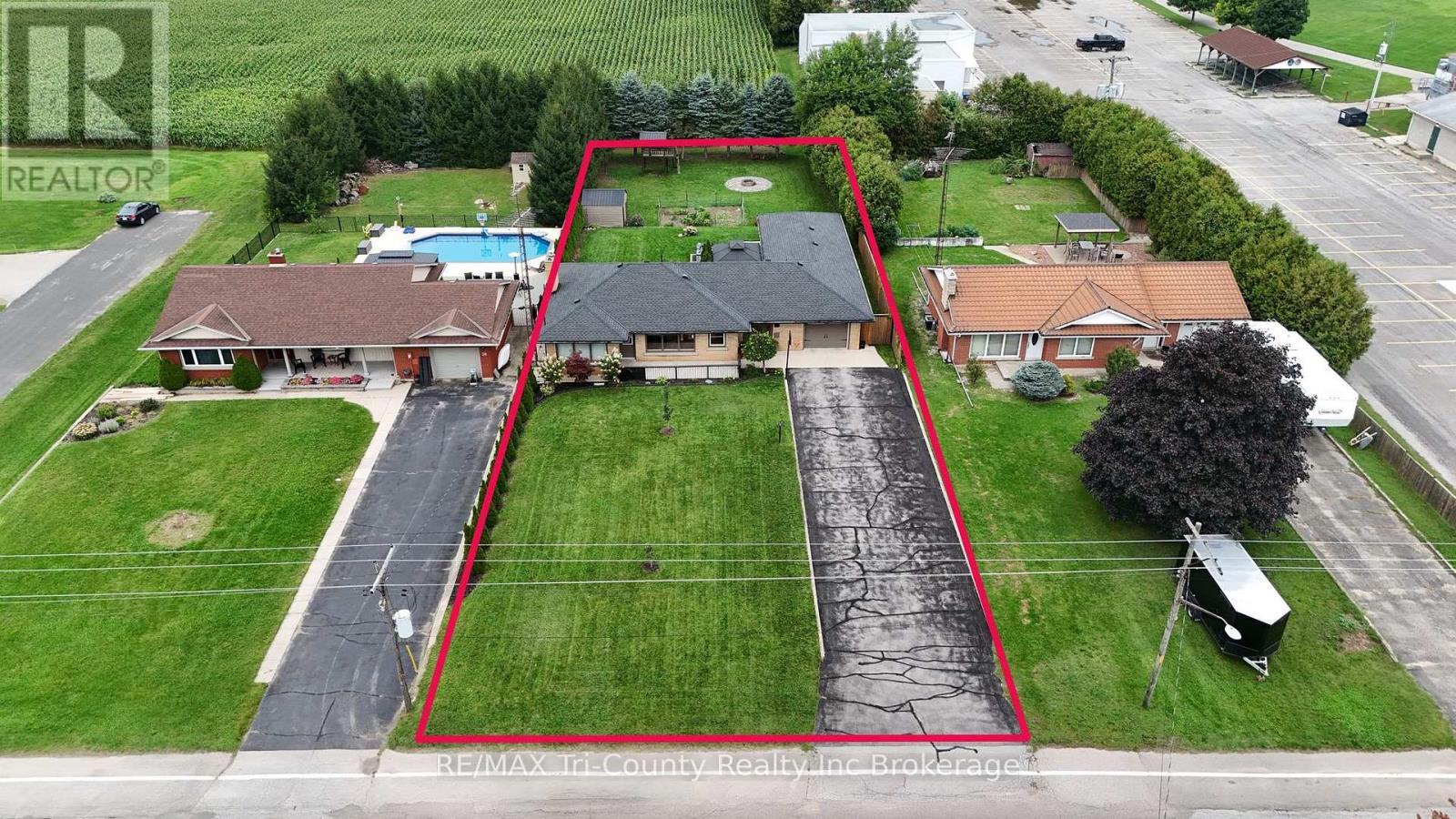 34 ALBERT STREET, Norfolk, Ontario