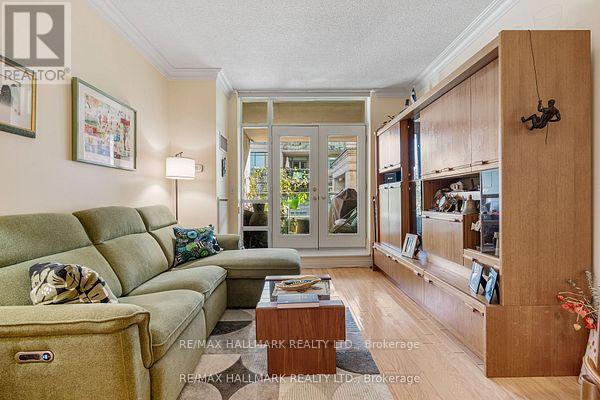 222 - 35 Boardwalk Drive, Toronto, Ontario  M4L 3Y8 - Photo 9 - E13753710