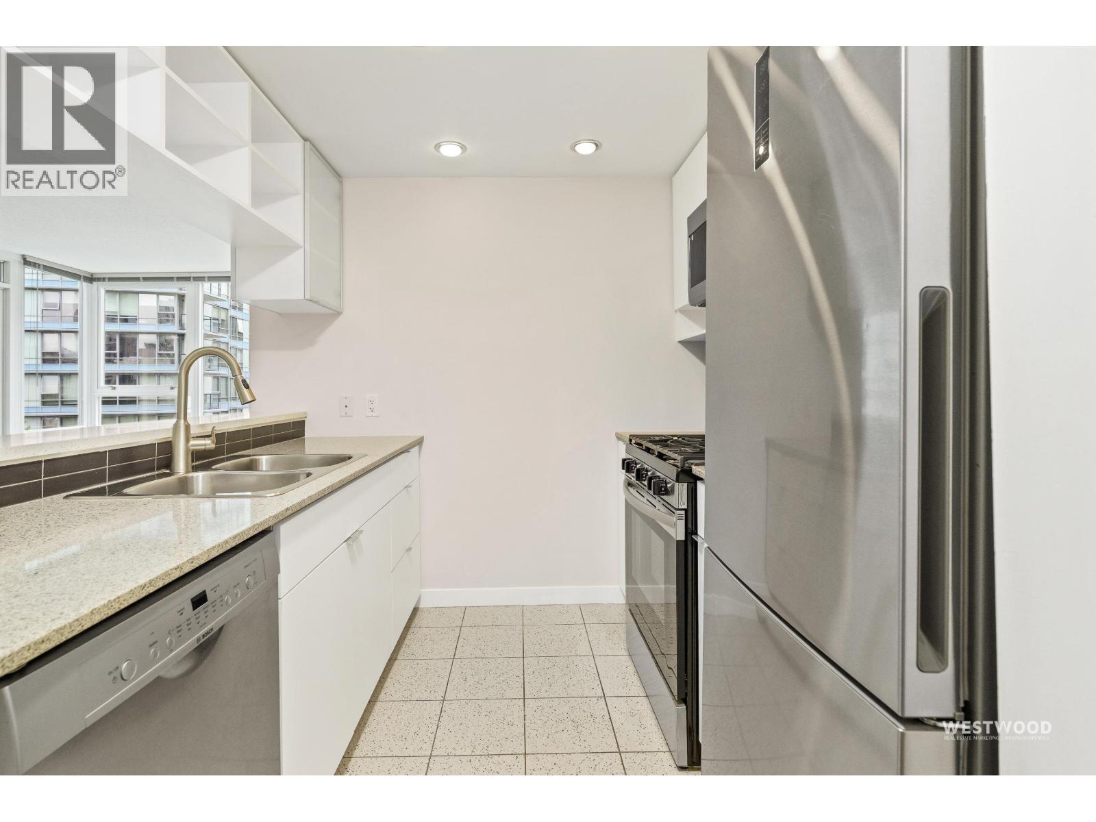 808 939 Expo Boulevard, Vancouver, British Columbia  V6Z 3G7 - Photo 13 - R3162090