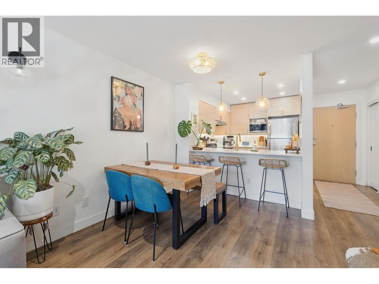 203 38 Seventh Avenue, New Westminster, British Columbia  V3L 5W2 - Photo 5 - R3162099
