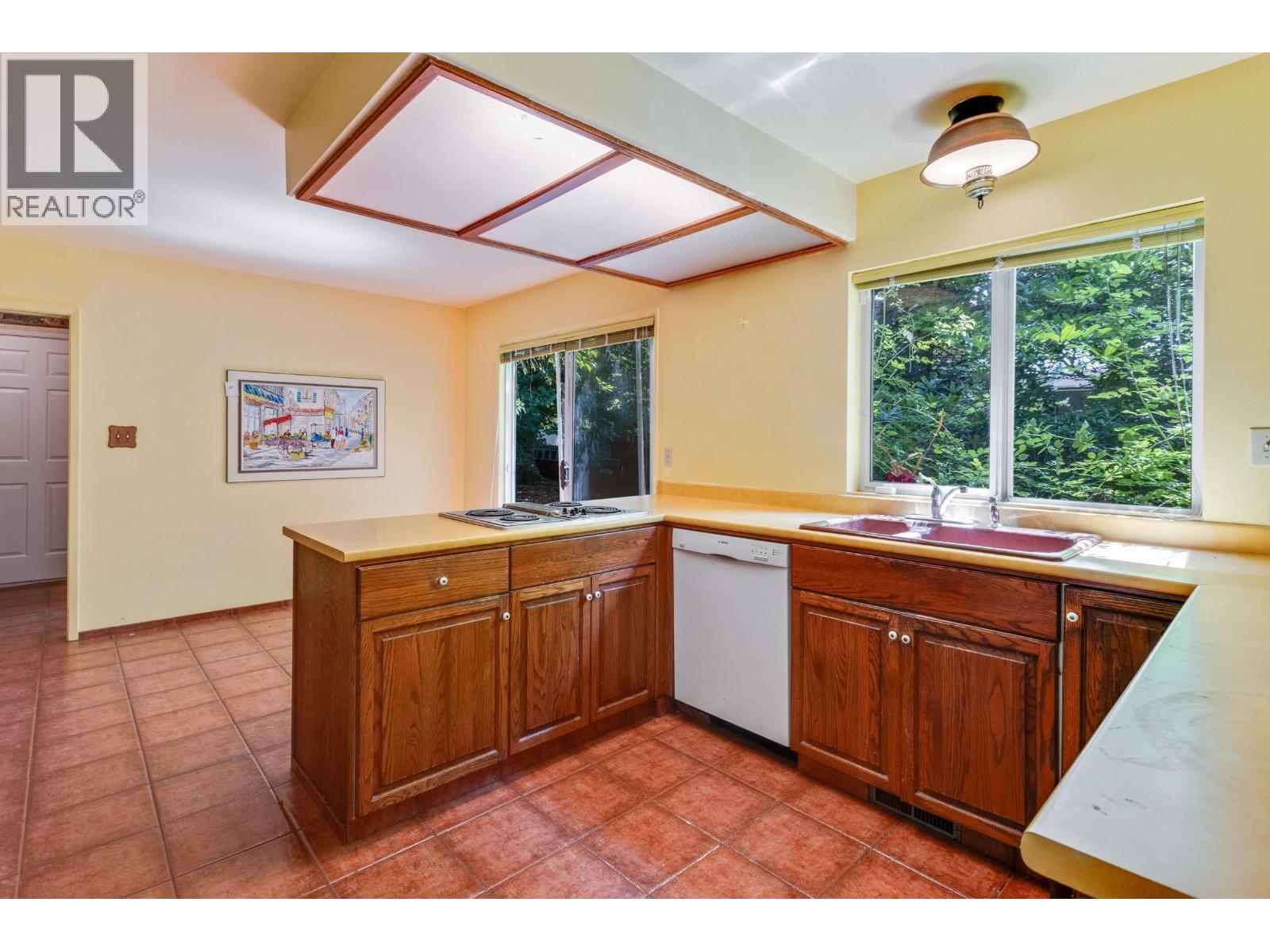 1671 Haverhill Place, North Vancouver, British Columbia  V7J 1T5 - Photo 9 - R3162094