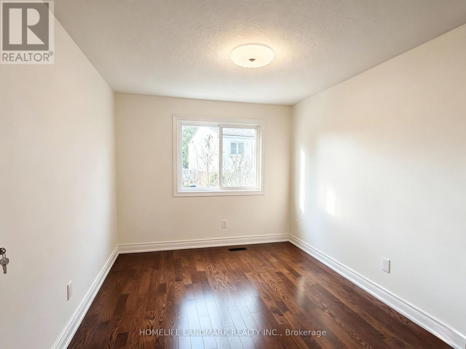 215 Bob O' Link Avenue, Vaughan, Ontario  L4L 1H1 - Photo 21 - N13753534