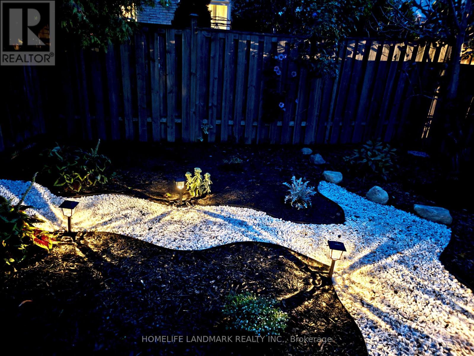 215 Bob O' Link Avenue, Vaughan, Ontario  L4L 1H1 - Photo 3 - N13753534